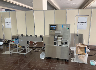 押出機成型機 S.lab EXC25 ペレタイザー S.lab PTZ2024、クーリングユニットの画像