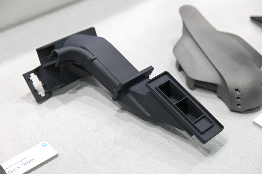 画像6：日本初上陸の3Dプリンターを展示！新製品紹介コーナー