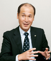 画像：お客様センター 次長 石川 寿泰 様