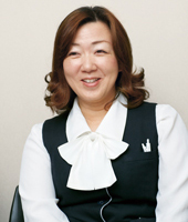 画像：お客様センター 課長 山下 留美子 様