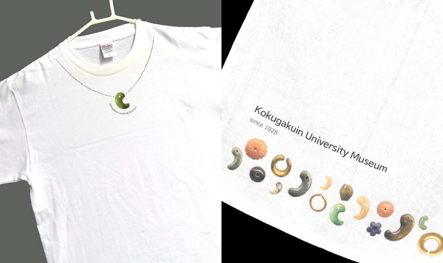 画像5：勾玉画像をネックレス風にアレンジしたTシャツ、装身具をアレンジしたハンドタオル