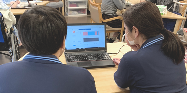 画像：「型」で教えるOJTを重要視