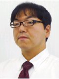 松本 吉史 氏