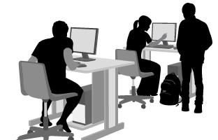 画像：打ち合わせが終わった後に自席のPCから見て内容をまとめる