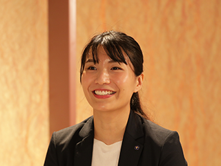 日本新薬株式会社 DX統括部 DX推進部 DX企画推進課 速水 梨佐 様